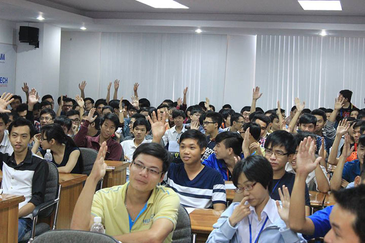 UniTour Đại học HUTECH — Hình 9