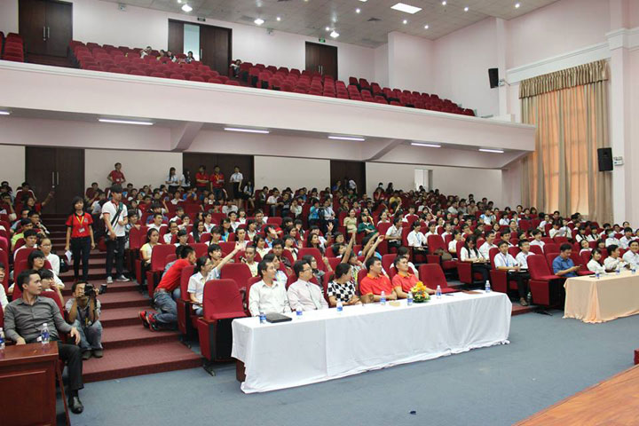 UniTour ĐH Kinh tế Luật — Hình 9