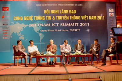 VietNam-ICT-Summit-2011-(1).jpg VietNam-ICT-Summit-2011-(1).jpg