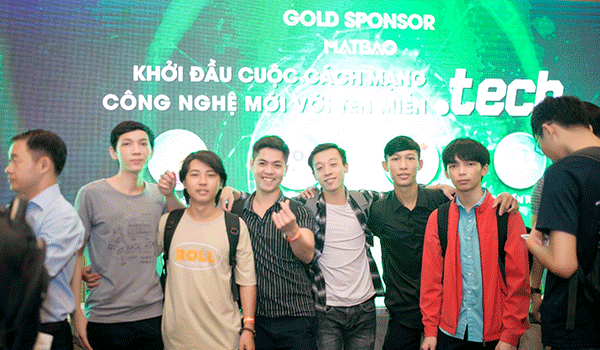 mat-bao-va-radix-dong-hanh-tai-su-kien-viet-nam-web-summit-2018-3.jpg mat-bao-va-radix-dong-hanh-tai-su-kien-viet-nam-web-summit-2018-3.jpg